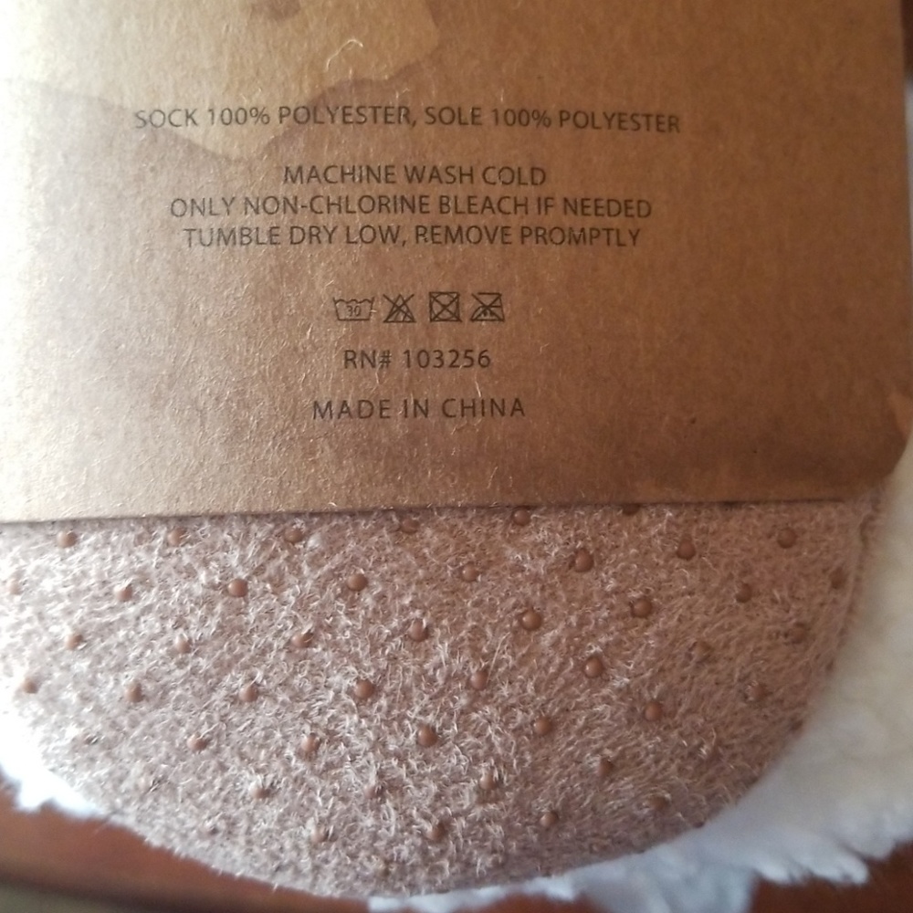 πHPπChenille Slipper Socks - Picture 5 of 5